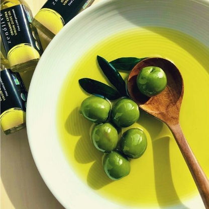 Cold-pressed early harvest Tunisian olives

